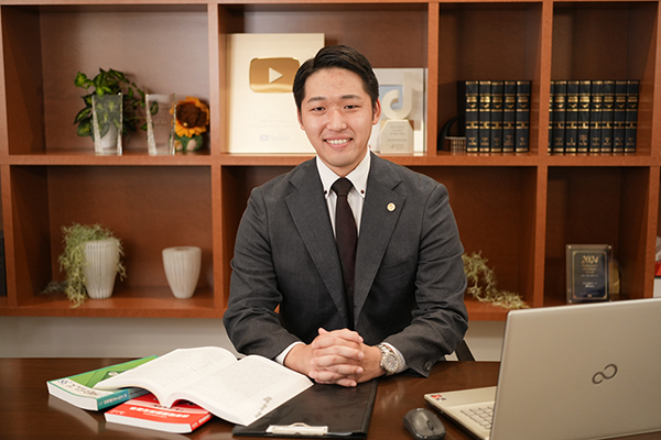 アトム法律事務所 福岡支部サムネイル2